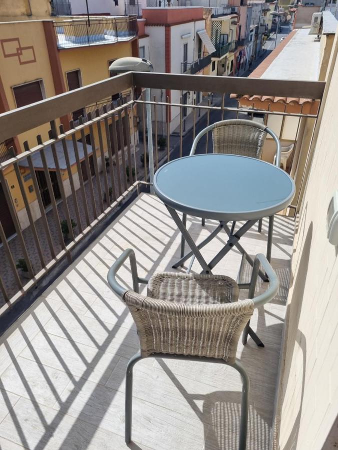Van Gogh Apartments Помпеи Экстерьер фото